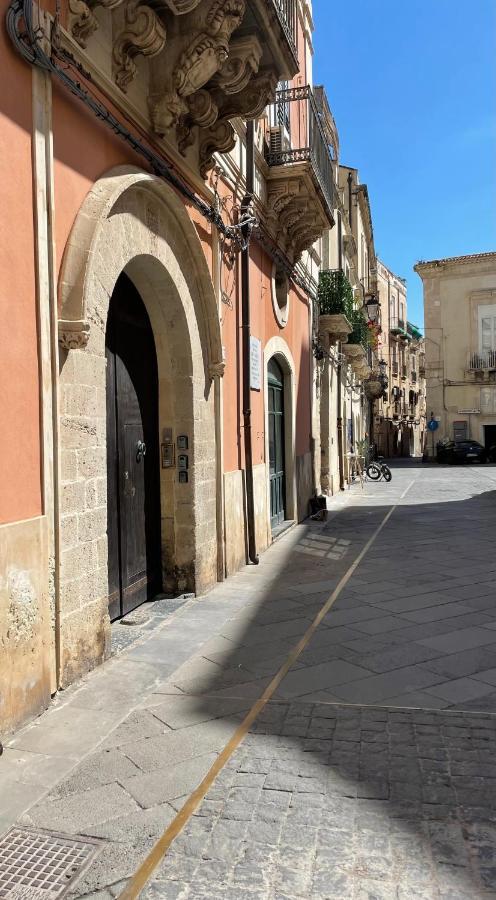 シラクーサL'Arco Di San Giuseppeアパートメント エクステリア 写真
